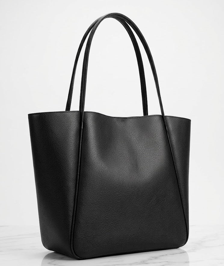 حقيبة حمل جلدية كلاسيكية | Classic Leather Tote Bag