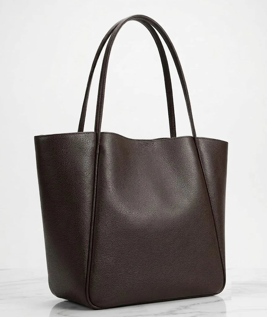 حقيبة حمل جلدية كلاسيكية | Classic Leather Tote Bag