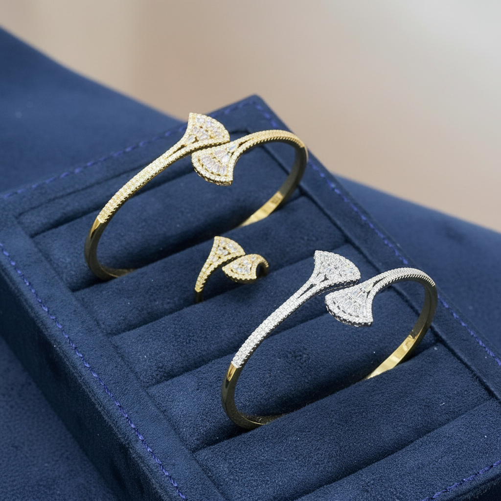 طقم مجوهرات فاخر سوار وخاتم كريستال | Fan Crystal Jewelry Set - Kayvstoer